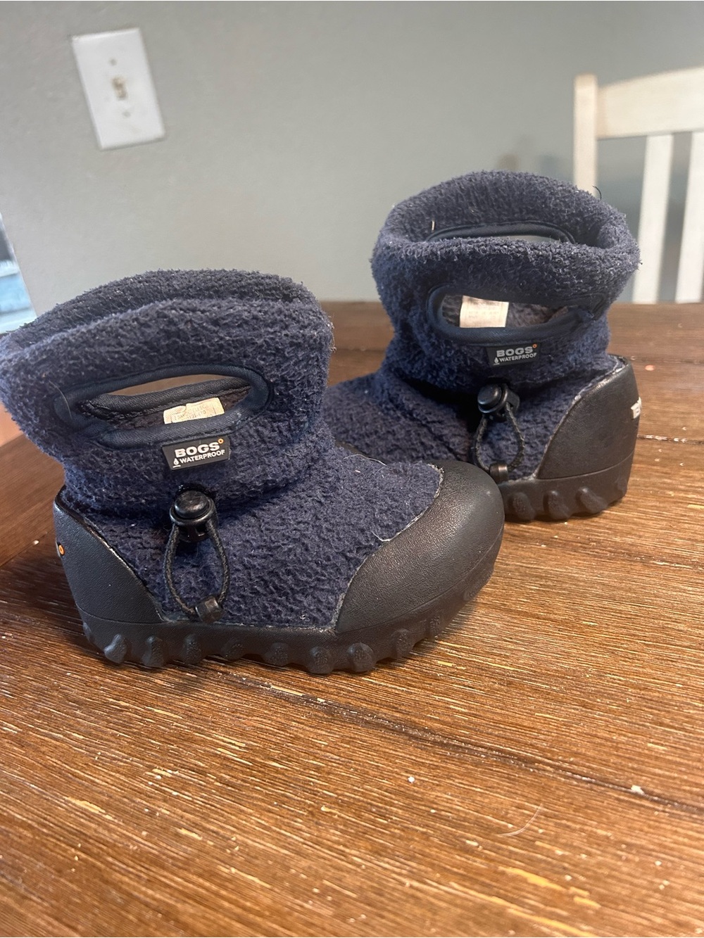 Baby Bogs navy blue snow boots size 7c